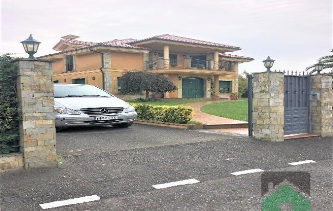 Chalet, SOMI&Oacute; (GIJON)