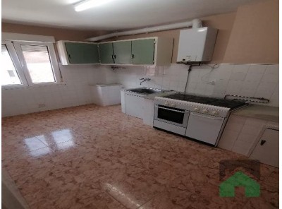 Piso, LA CALZADA ()
