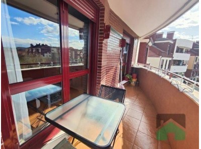 Bajo cubierta, ROCES (GIJON)