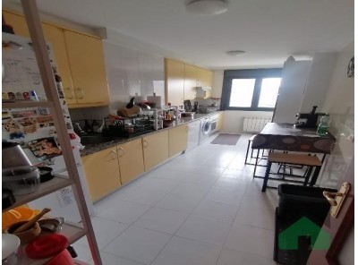 Piso, TREMA&Ntilde;ES (GIJON)